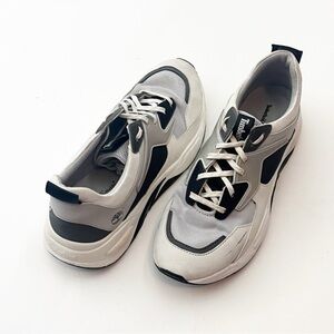 TIMBERLAND Delphiville White Gray Lace Up Tennis Shoes Sneakers, Size 7.5